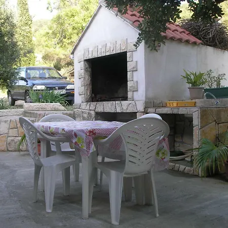 Apartment Vranicic Vis
