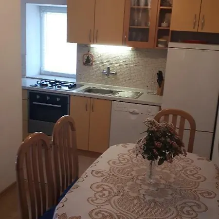 Apartment Vranicic Vis